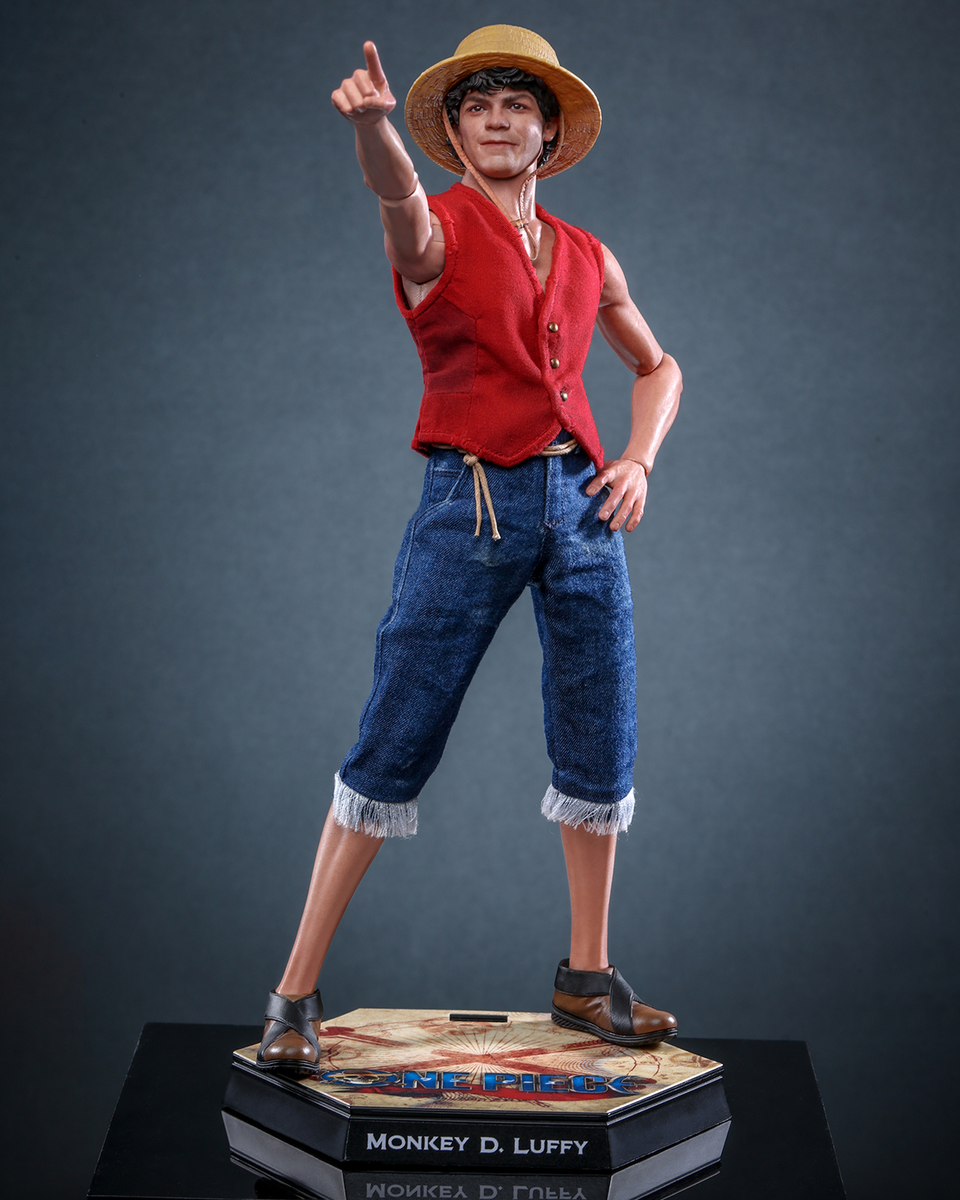 Preorder! Hot Toys TMS109 One Piece Monkey D. Luffy Collectible 1