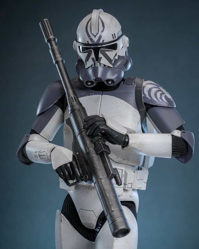 Preorder! Hot Toys TMS143 Star Wars: The Clone Wars 1/6th scale 104th Battalion Wolfpack Clone Trooper Collectible Figure (Deluxe Version)