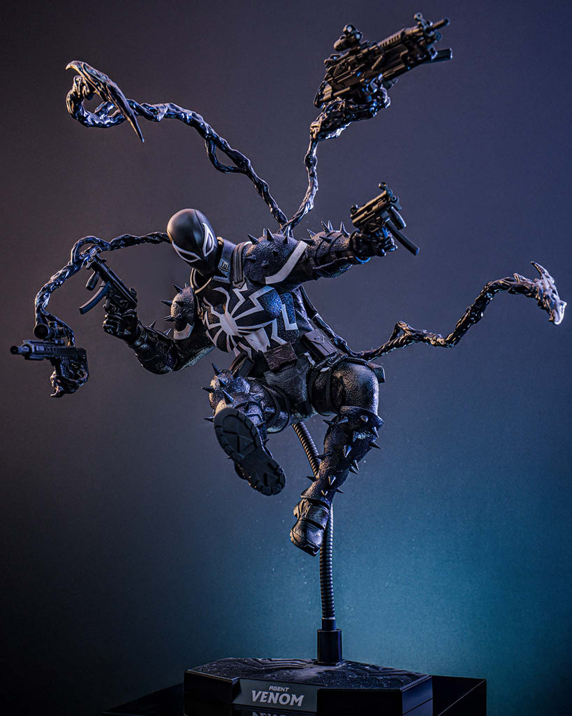 Preorder! Hot Toys CMS025 Marvel Comics 1/6th scale Agent Venom Collectible Figure