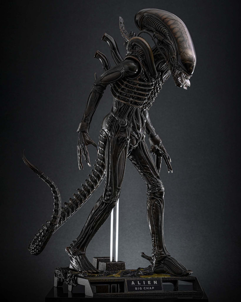 Preorder! Hot Toys MMS826B Alien 1/6th scale Big Chap Collectible