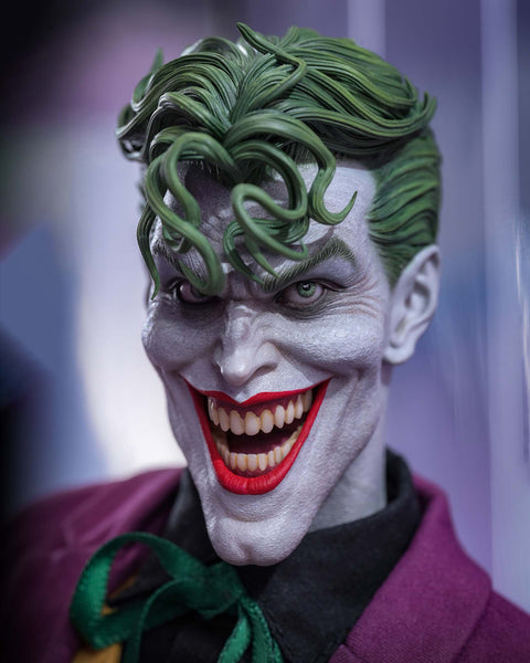 Preorder! Hot Toys CMS028 Batman: The Killing Joke 1/6th