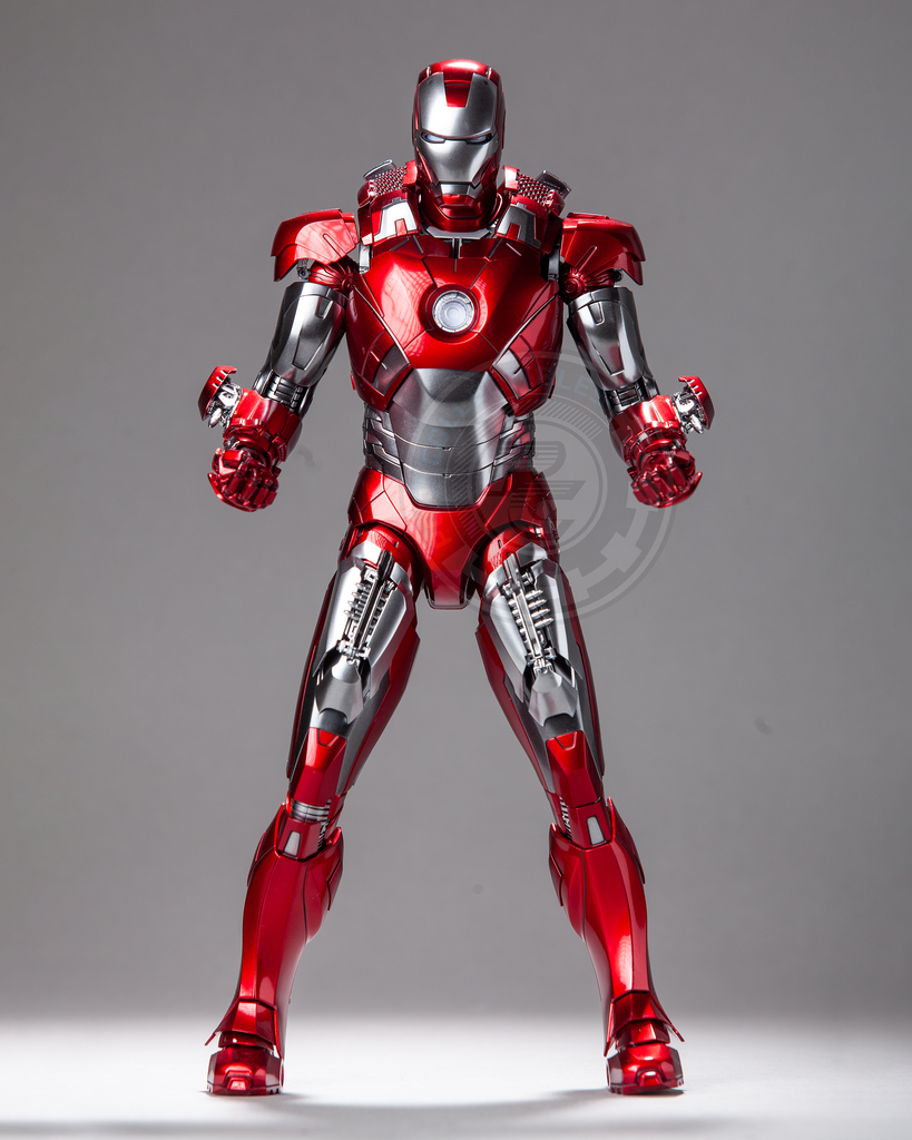 Hot Toys MMS696D54  Disney 100 Iron Man Mark Vii (D100 Version) 1/6 Scale Collectible Figure