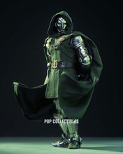 Load image into Gallery viewer, Hot Toys CMS022B Marvel Comics 1/6th Scale Doctor Doom Collectible Figure Special Edition