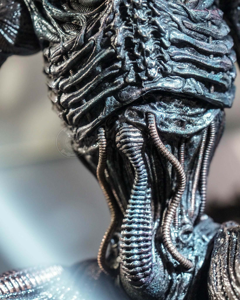 Preorder! Hot Toys MMS784 Alien: Romulus 1/6th scale Scorched Xenomorph Collectible Figure