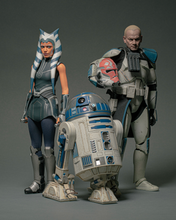 Load image into Gallery viewer, Hot Toys MMS651 Star Wars Attack of the Clones R2D2 1/6 Scale Collectible Figure