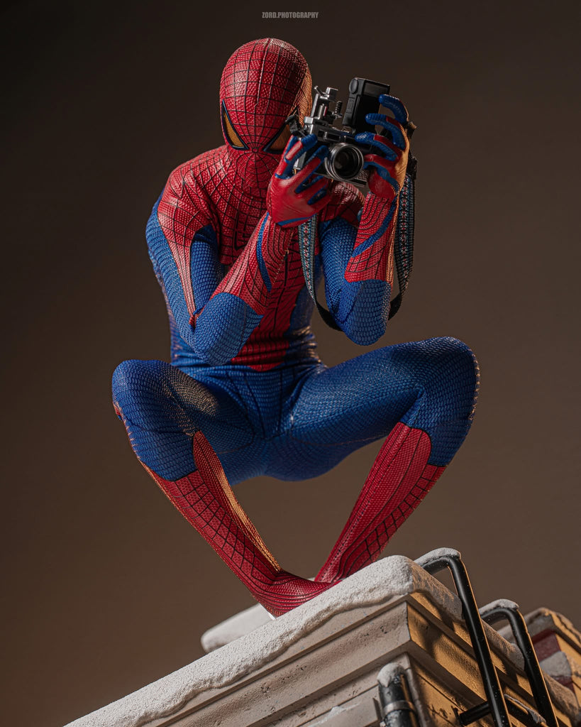 Hot Toys MMS772B The Amazing Spider-Man 1/6th Scale The Amazing Spider-Man Collectible Figure (Deluxe Version) (Special Edition)