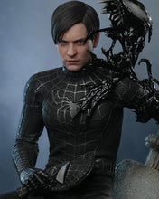 Load image into Gallery viewer, Preorder! Hot Toys MMS728B Spider-Man 3 Spiderman (Black Suit) Collectible Figure (Deluxe Version) Special Edition 1/6th Scale Collectible Figure