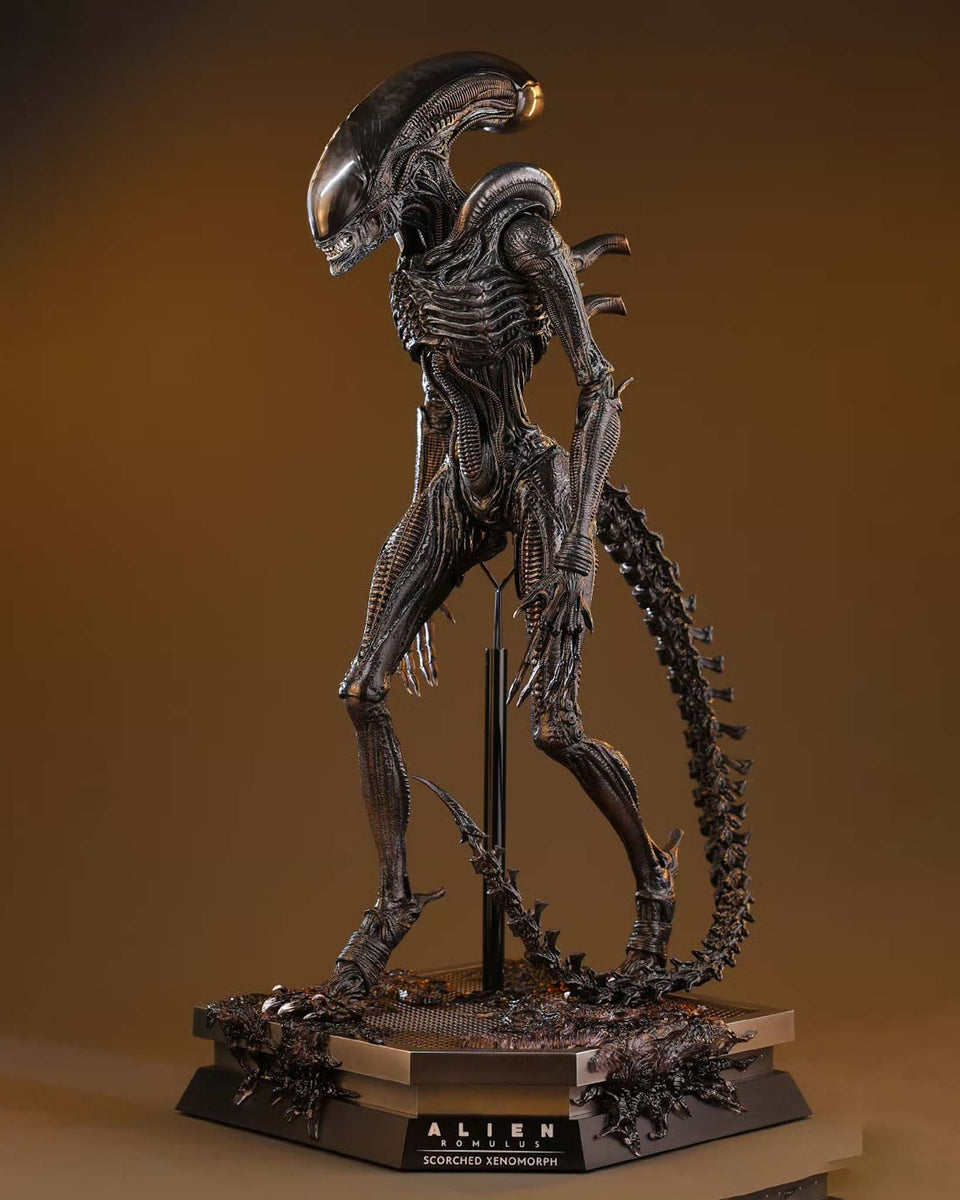 Hot Toys MMS784 Alien: Romulus - Scorched Xenomorph 1/6th Scale