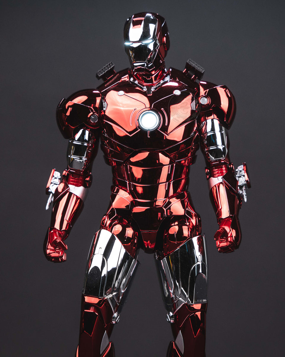 iron man helmet hot toys Hottoys 1/6 Scale MMS825D72B MMS825B accurate engine motor is on the back with a rotary design simulating a running engine Hot Toys Avengers Endgame Tony