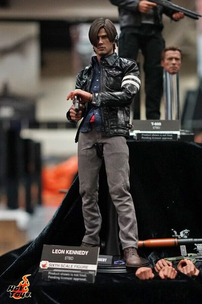 Hot Toys VGM22 Resident Evil 6 Leon S. Kennedy Pop Collectibles Hot Toys VGM22 Resident Evil 6 Leon S. Kennedy Pop Collectibles