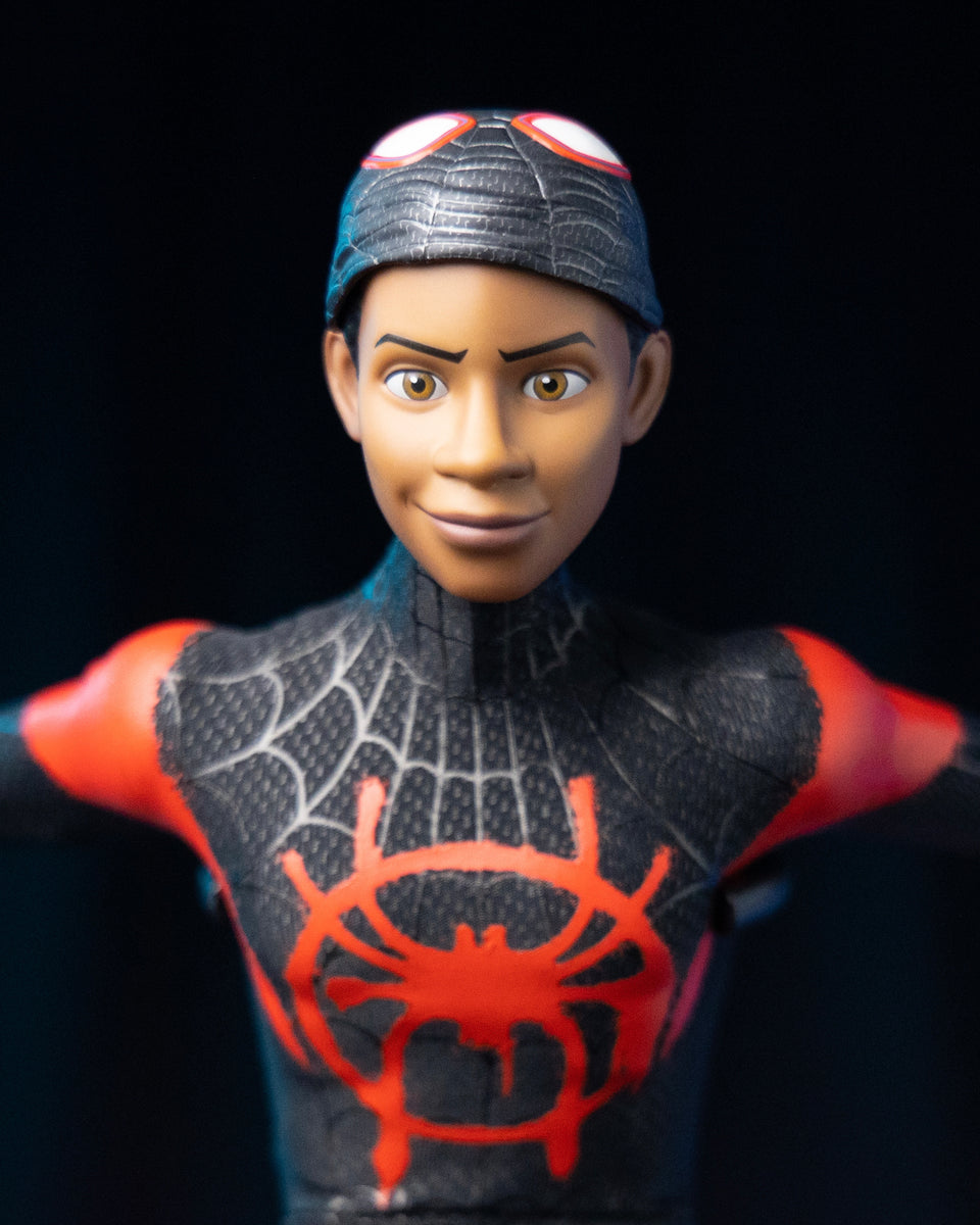 Hot toys VGM46 Spiderman PS5 Spiderman Miles Morales – Pop
