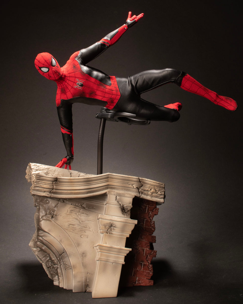 Hot toys MMS625 Spiderman No Way Home Spiderman Battling Version
