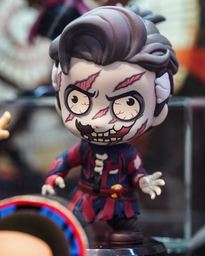 Doctor Strange in the Multiverse of Madness - Dead Strange Cosbaby (S) Bobble-Head