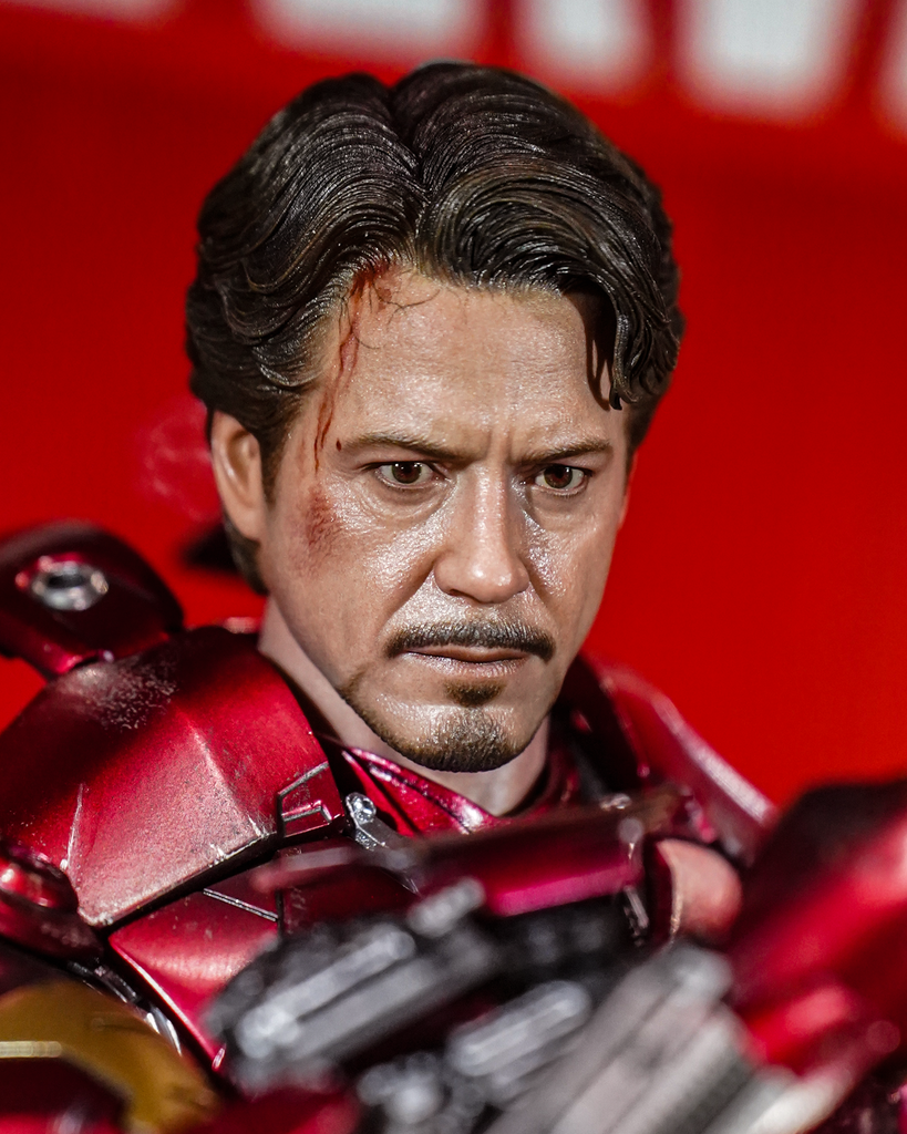 Hot Toys MMS664D48B Ironman Mark 3 (2.0) 1/6 Scale Collectible Figure Special Edition with Bonus Part