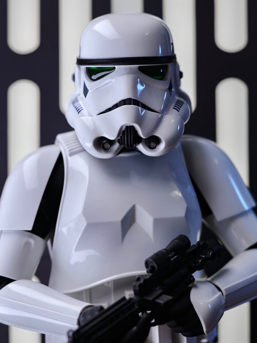 Hot toys shop stormtrooper deluxe