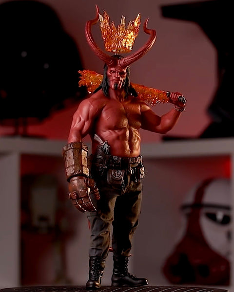 HOT TOYS HELLBOY フィギュア Amazon.com: Hot Toys Hellboy 1/6 Sixth Scale Movie