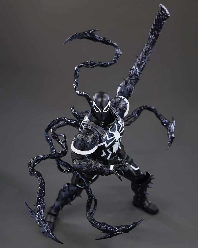 Hot Toys CMS025 Marvel Comics 1/6th scale Agent Venom Collectible Figure