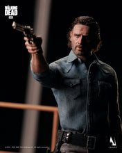 Load image into Gallery viewer, Preorder! INART The Walking Dead Season 8 Rick Grimes 1/6th Scale Collectible Figure