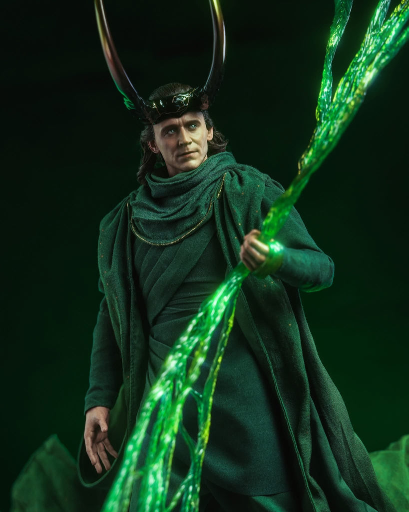 Hot Toys DX41AE Loki God Loki 1/6th Scale Collectible Figure (Artisan Edition) Limited Edition