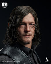 Load image into Gallery viewer, INART The Walking Dead: Season 8 Daryl Dixon 1/6 Scale Collectible Figure