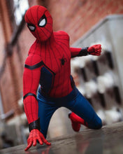 Load image into Gallery viewer, Hot toys QS014 Marvel Spiderman Homecoming 1/4 Regular Exclusive Edition