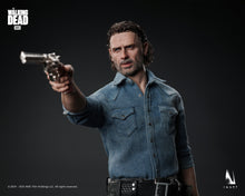 Load image into Gallery viewer, Preorder! INART The Walking Dead Season 8 Rick Grimes 1/6th Scale Collectible Figure