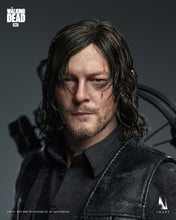Load image into Gallery viewer, INART The Walking Dead: Season 8 Daryl Dixon 1/6 Scale Collectible Figure
