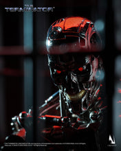 Load image into Gallery viewer, Preorder! INART The Terminator T-800 Endoskeleton 1/6 Collectible Figure