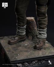 Load image into Gallery viewer, INART The Walking Dead: Season 8 Daryl Dixon 1/6 Scale Collectible Figure