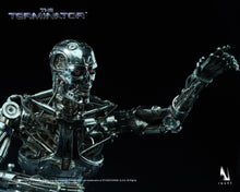 Load image into Gallery viewer, Preorder! INART The Terminator T-800 Endoskeleton 1/6 Collectible Figure