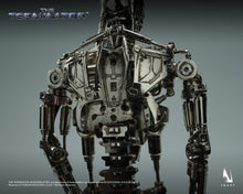 Load image into Gallery viewer, Preorder! INART The Terminator T-800 Endoskeleton 1/6 Collectible Figure