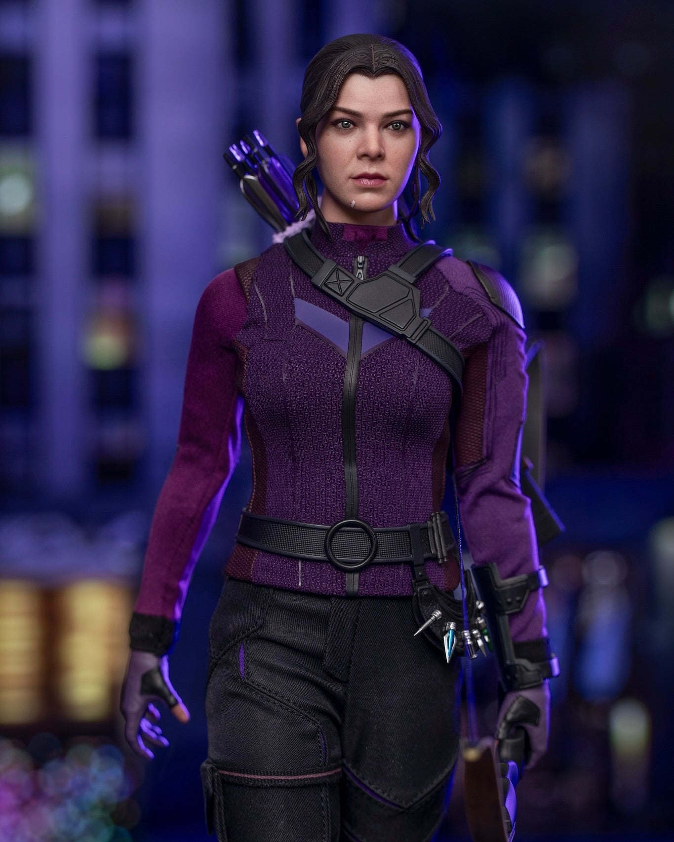 Hot Toys TMS074 Hawkeye Kate Bishop 1/6 Scale Collectible
