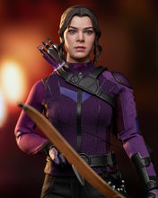 Load image into Gallery viewer, Hot Toys TMS074 Hawkeye Kate Bishop 1/6 Scale Collectible Figure