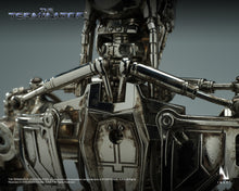 Load image into Gallery viewer, Preorder! INART The Terminator T-800 Endoskeleton 1/6 Collectible Figure