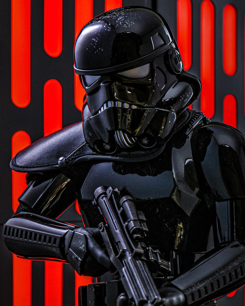 Hot Toys MMS737 Star Wars Shadow Trooper with Death Star Environment  1/6th Scale Collectible Set
