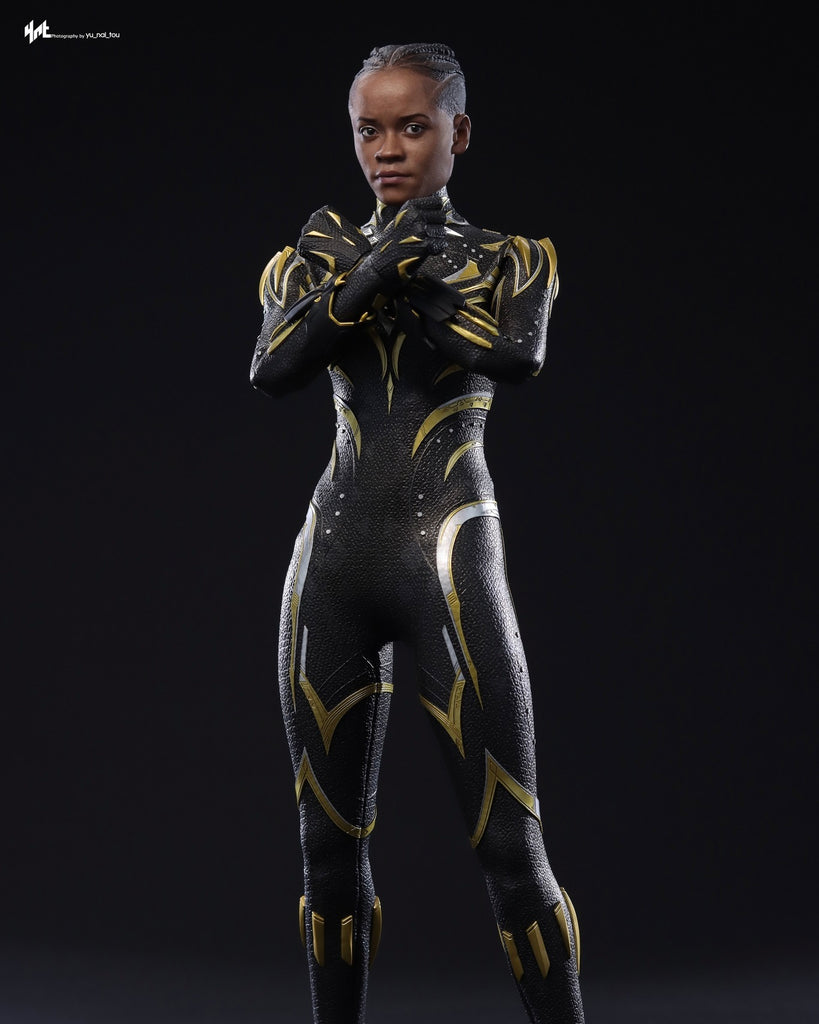 Hot toys MMS675 Black Panther Wakanda Forever Black Panther 1/6 Scale Collectible Figure