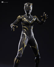 Load image into Gallery viewer, Hot toys MMS675 Black Panther Wakanda Forever Black Panther 1/6 Scale Collectible Figure