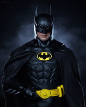 Load image into Gallery viewer, Hot Toys MMS693 Batman 1989 1/6th Scale Batman Collectible Figure Deluxe Version