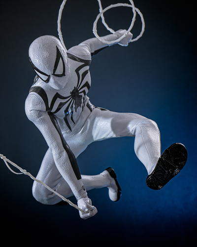 Preorder! Hot Toys VGM69 Marvel Spider-Man 2 Spiderman 1/6th scale Peter Parker (Anti-Venom Suit) Collectible Figure