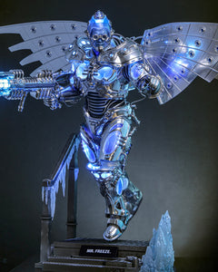 Hot Toys MMS800 Batman & Robin 1/6th scale Mr. Freeze Collectible Figure (Deluxe Version)
