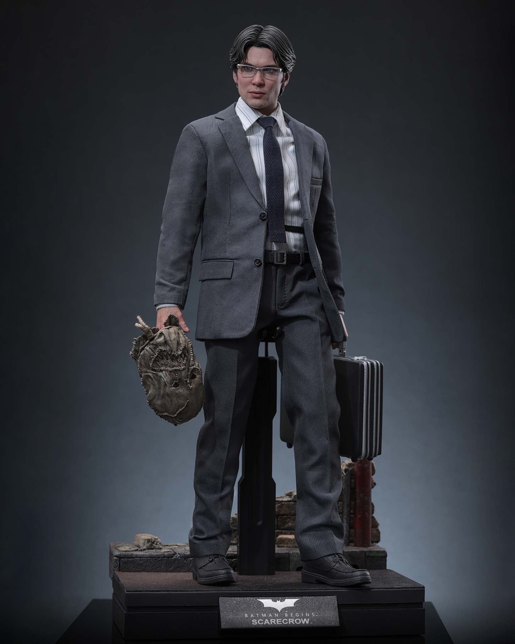 Preorder! Hot Toys MMS801 Batman Begins 1/6th scale Scarecrow 2.0