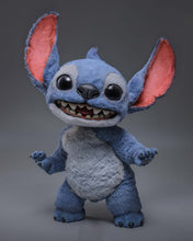 Load image into Gallery viewer, Preorder! Hot Toys MMS815 Lilo &amp; Stitch: Stitch Collectible Figure