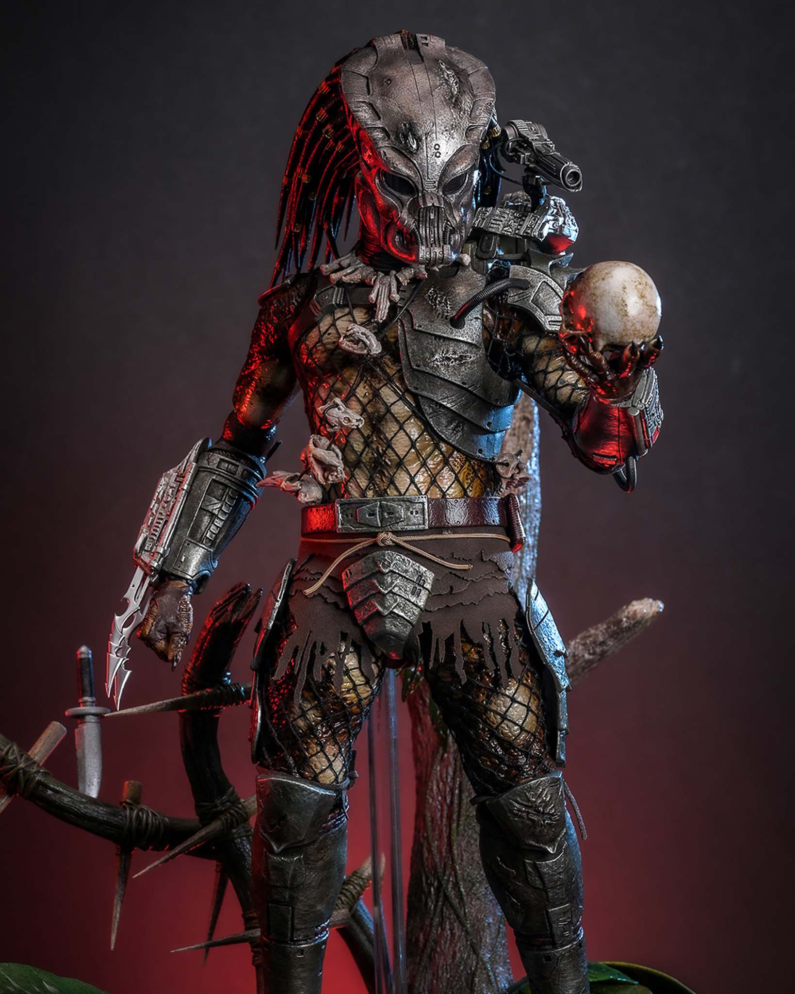 Preorder! Hot Toys MMS817 Predator Predator (2.0) 1/6th scale
