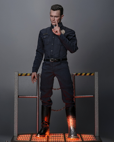 Hot Toys MMS774 Terminator 2 Judgement Day T1000 (2.0) 1/6 Scale Collectible Figure