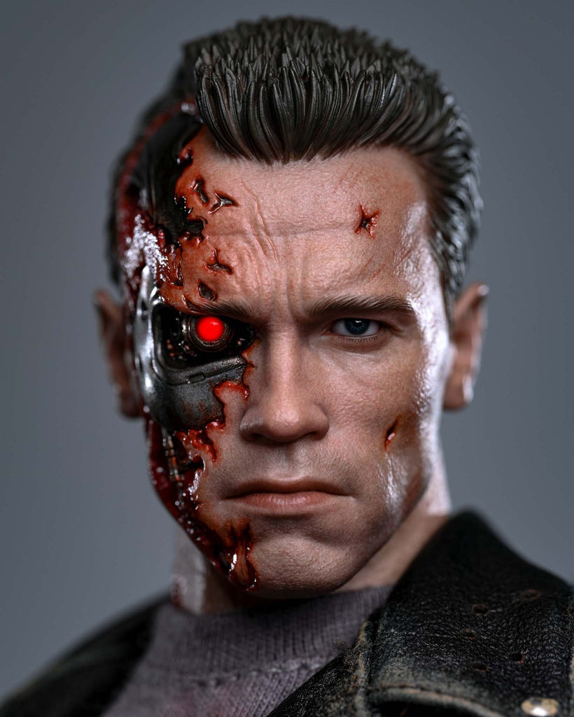 Hot Toys DX46 Terminator 2: Judgment Day 1/6th scale T-800 (Battle Damaged Version 2.0) Collectible Figure