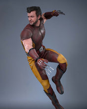 Load image into Gallery viewer, Preorder! Hot Toys MMS831 Deadpool &amp; Wolverine 1/6th scale Wolverine (Classic Brown and Tan) Collectible Figure [Hot Toys Exclusive]