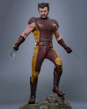 Load image into Gallery viewer, Preorder! Hot Toys MMS831 Deadpool &amp; Wolverine 1/6th scale Wolverine (Classic Brown and Tan) Collectible Figure [Hot Toys Exclusive]