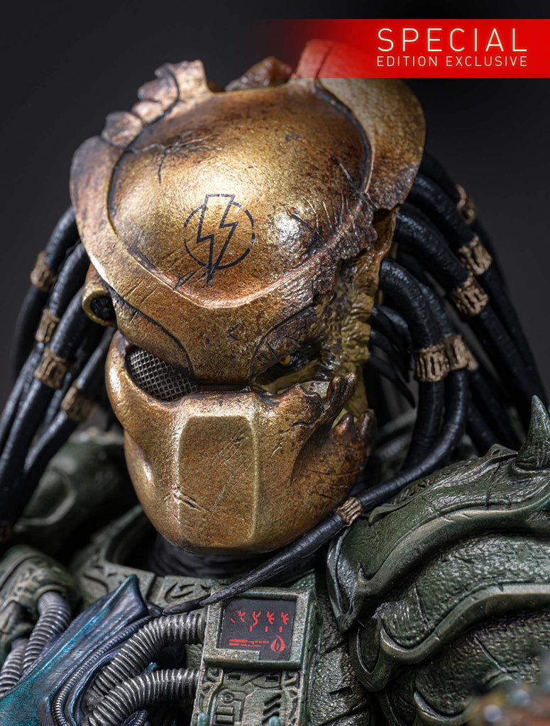 Preorder! Hot Toys CMS029B Predator 1/6th scale Broken Tusk Predator Collectible Figure (Special Edition)