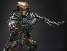Load image into Gallery viewer, Preorder! Hot Toys CMS029B Predator 1/6th scale Broken Tusk Predator Collectible Figure (Special Edition)