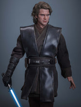 Load image into Gallery viewer, Hot Toys MMS839 Star Wars: Revenge of the Sith - Anakin Skywalker 1/6th Scale Collectible Figure